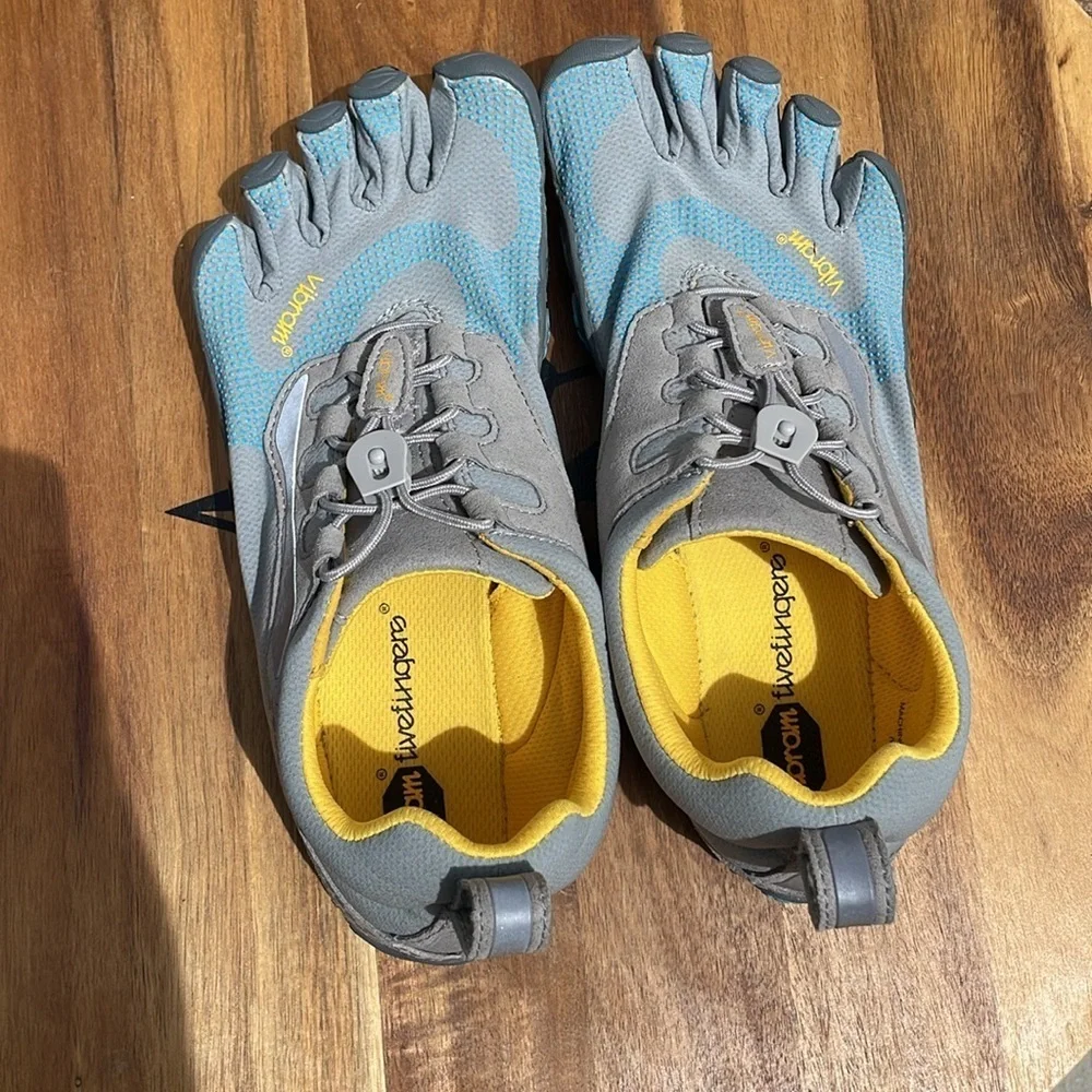 Vibram Fivefingers Women's Bikila LS Gray/Light Blue Size 38